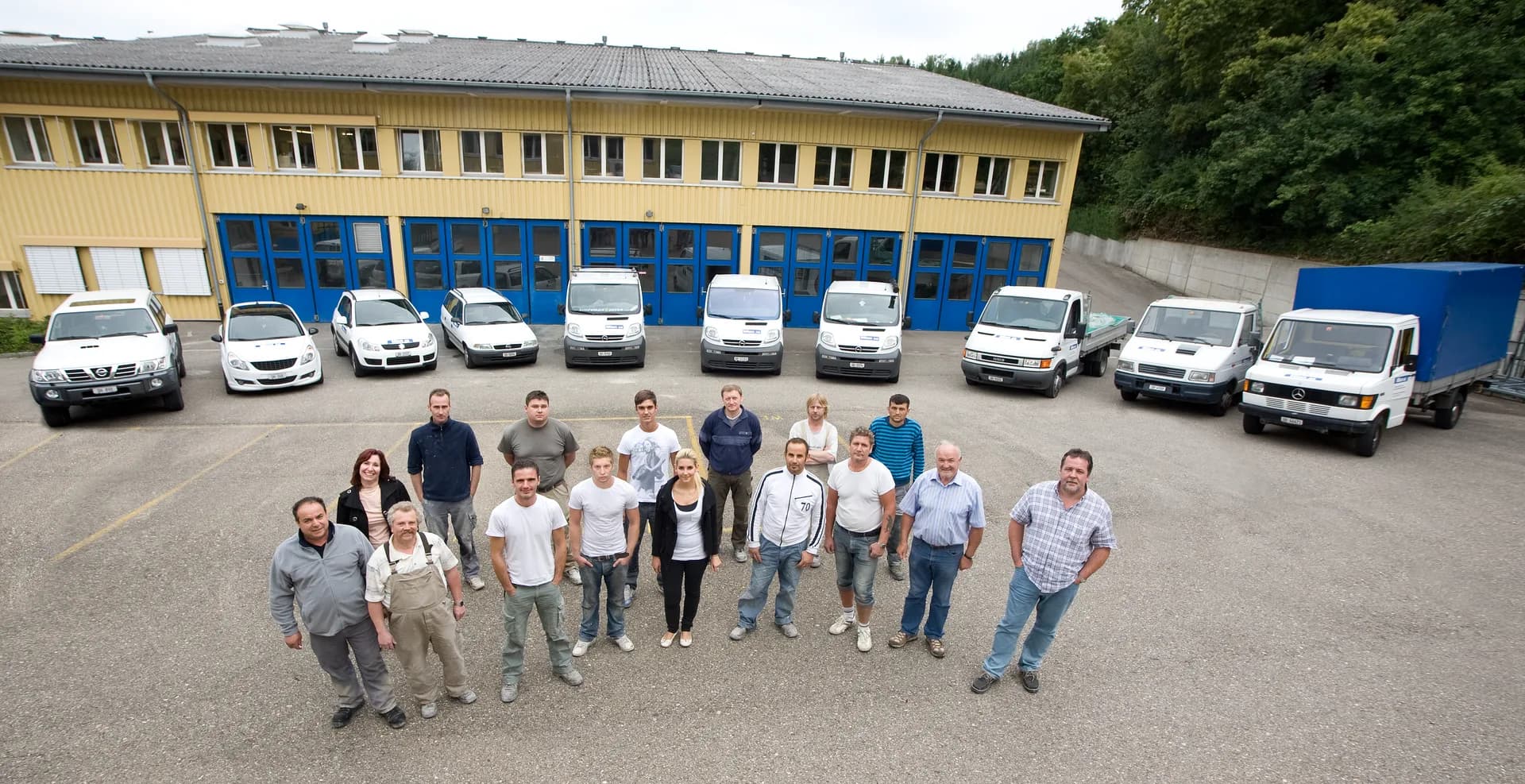 Familie Mion und Team beim Werkhof, Mion Plattenbeläge GmbH