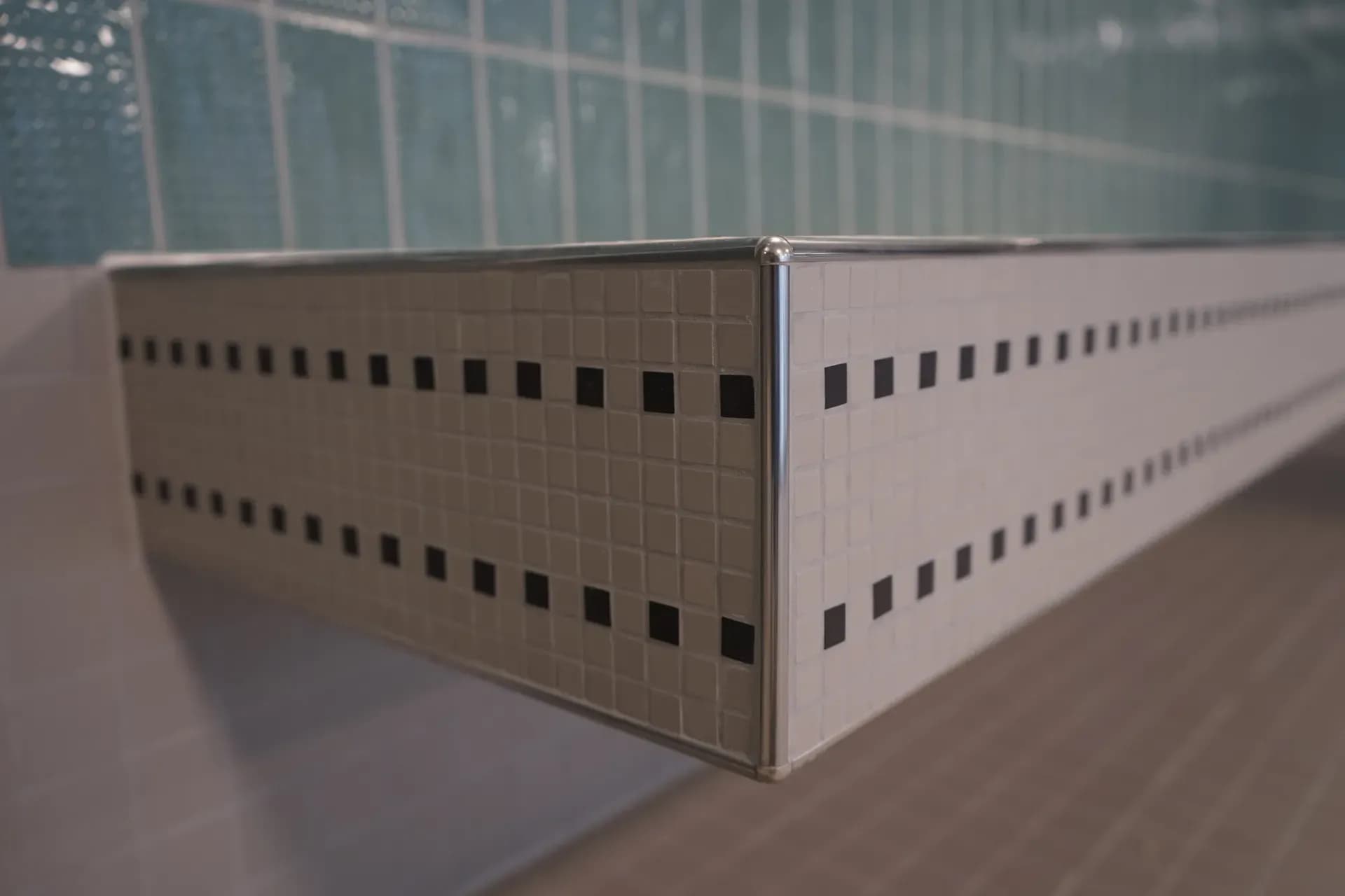 Innenausbau-Detail mit von Mion verlegtem Belag